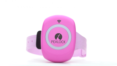 Pealock 2 chytrý zámek s GPS lokátorem a alarmem RŮŽOVÝ